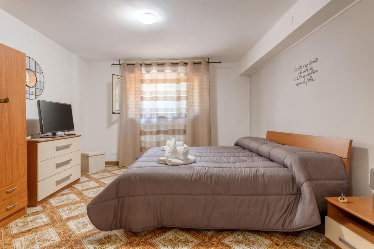 Casa In Villa A Mondello-700M Dal Mare Palermo Ngoại thất bức ảnh