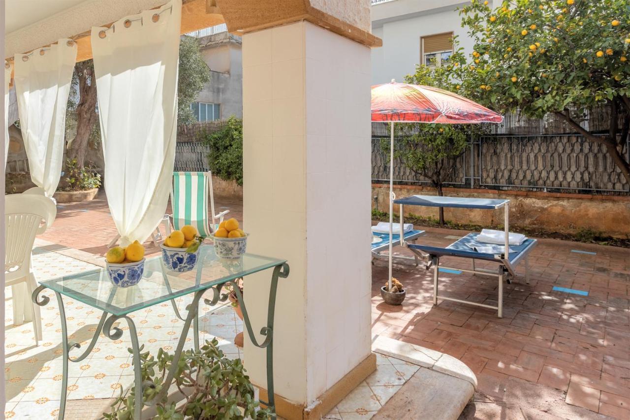 Casa In Villa A Mondello-700M Dal Mare Palermo Ngoại thất bức ảnh